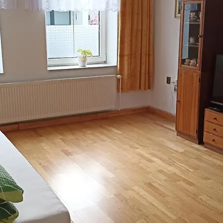 Appartement Turista Mami Jednoluzak *